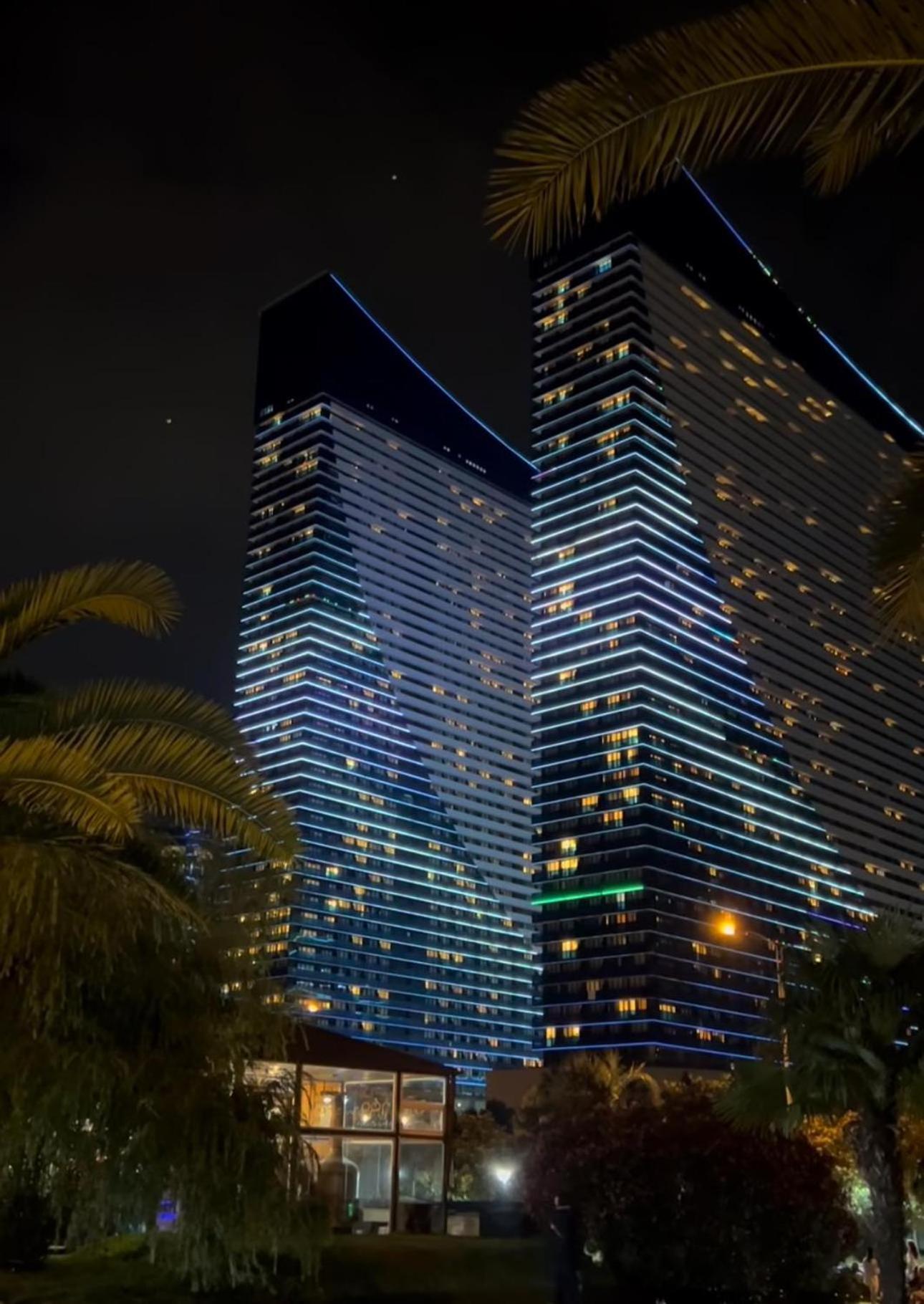 Luxury Panorama Sea View Apartment & Central Batumi Exteriör bild