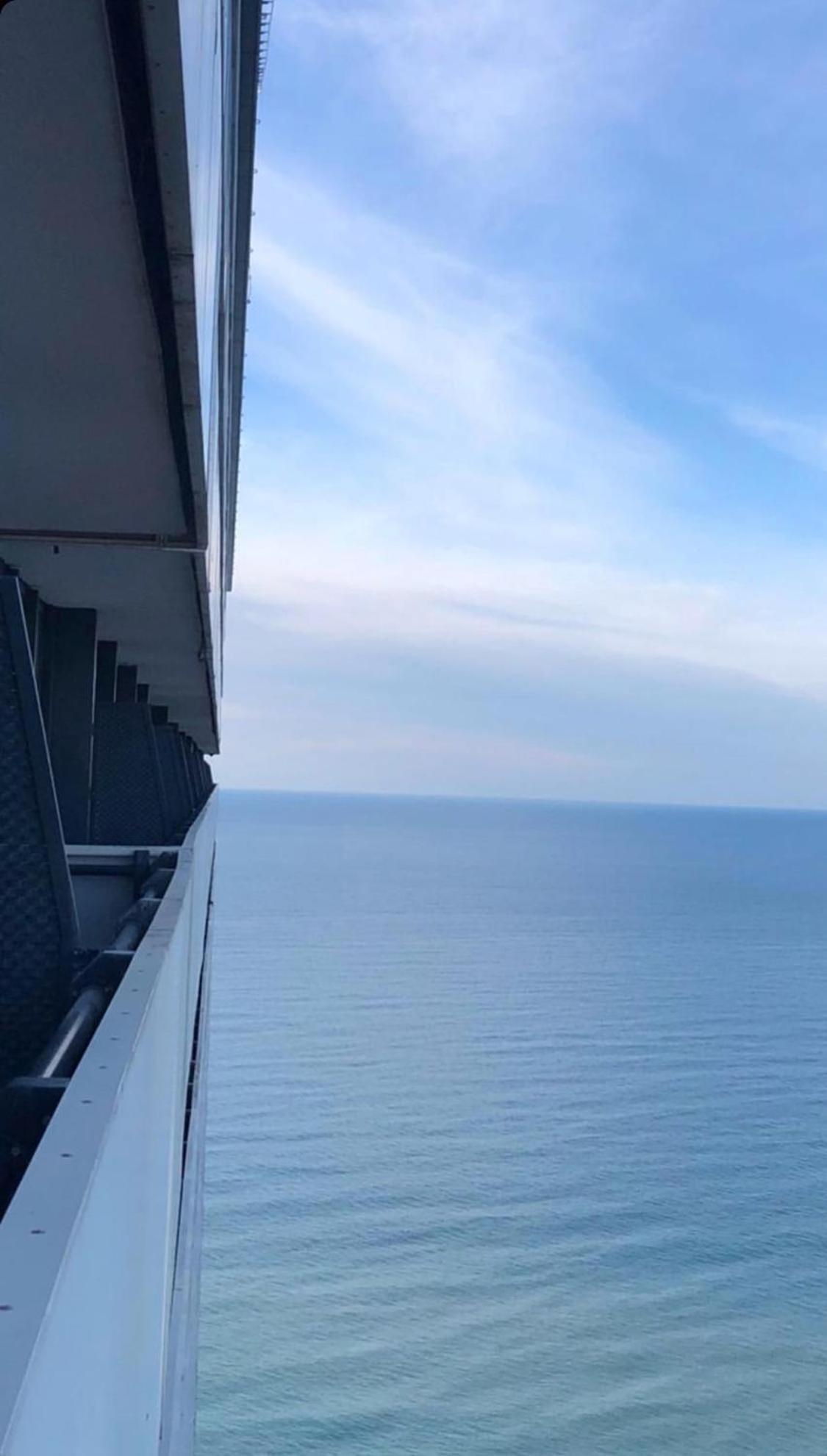 Luxury Panorama Sea View Apartment & Central Batumi Exteriör bild